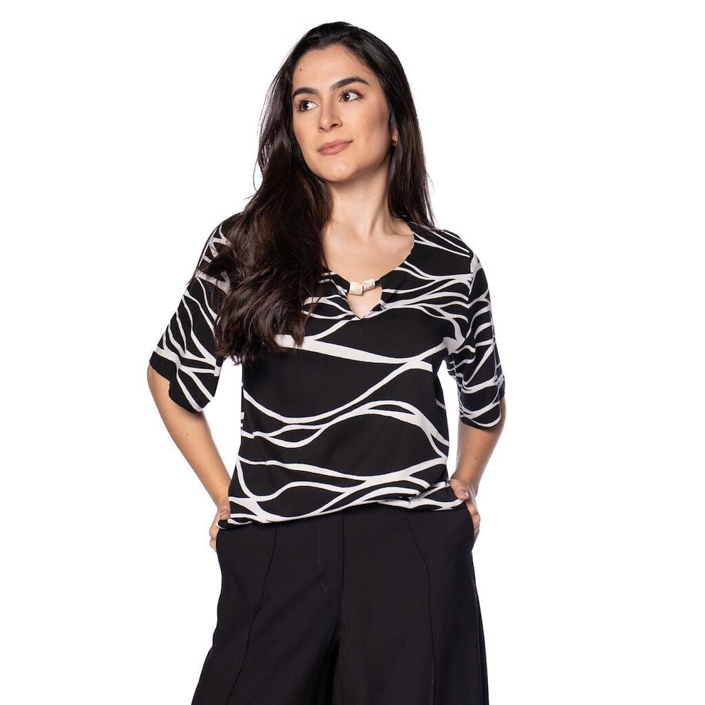 Blusa Feminina Averzzy Ondas Pedrarias Twill Casual