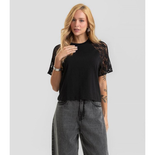 Blusa Feminina Cotton Leve e Manga de Renda Dianna Preto