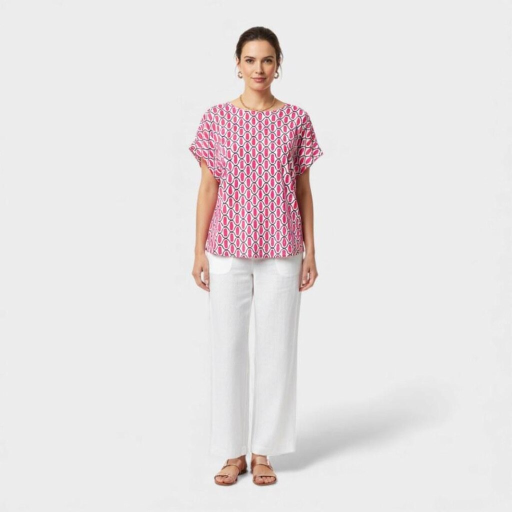 Blusa feminina estampada com detalhe nos ombros