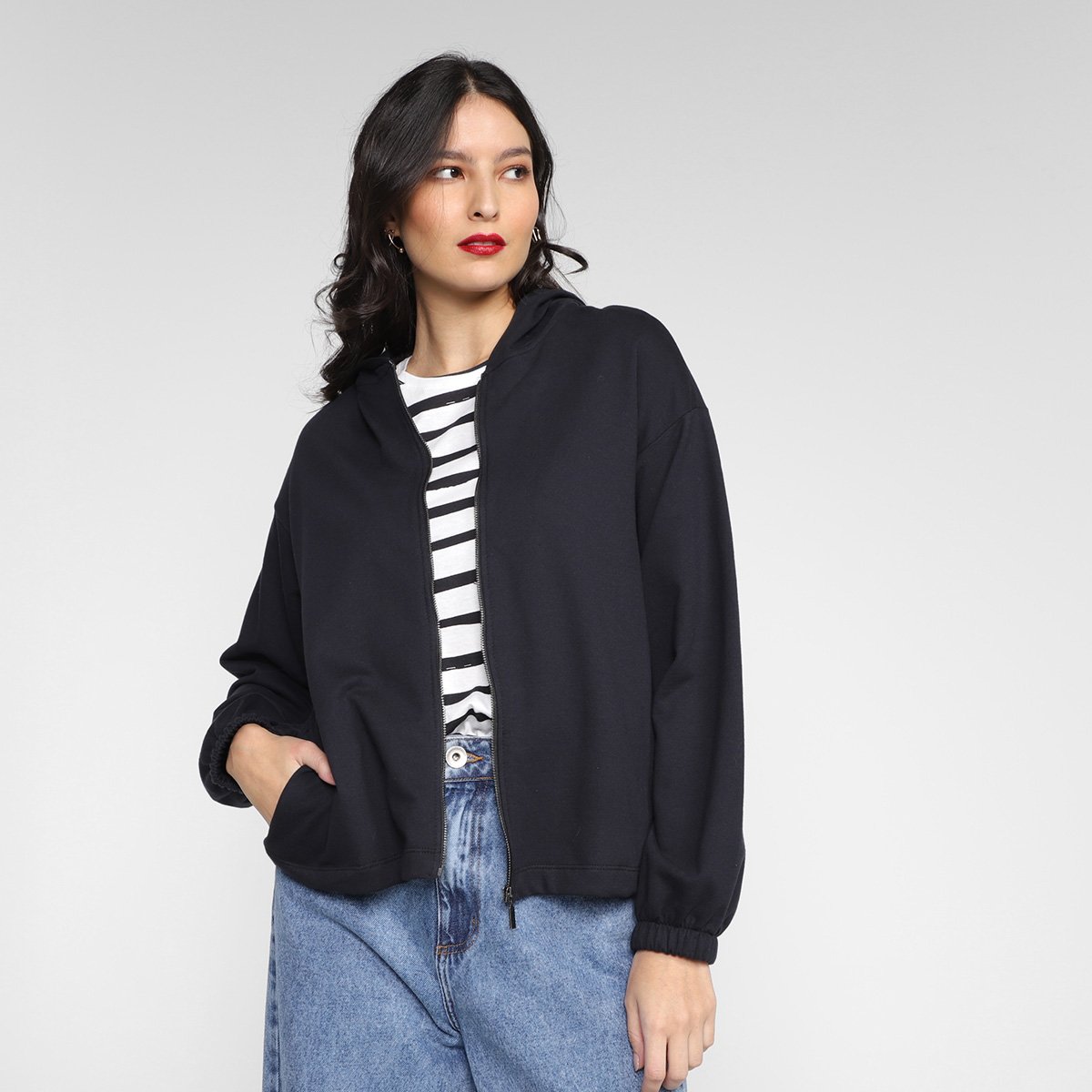 Blusa Hering Lisa C/ Capuz Feminina - Preto Menor preço em Blusa Hering Lisa C/ Capuz Feminina - Preto