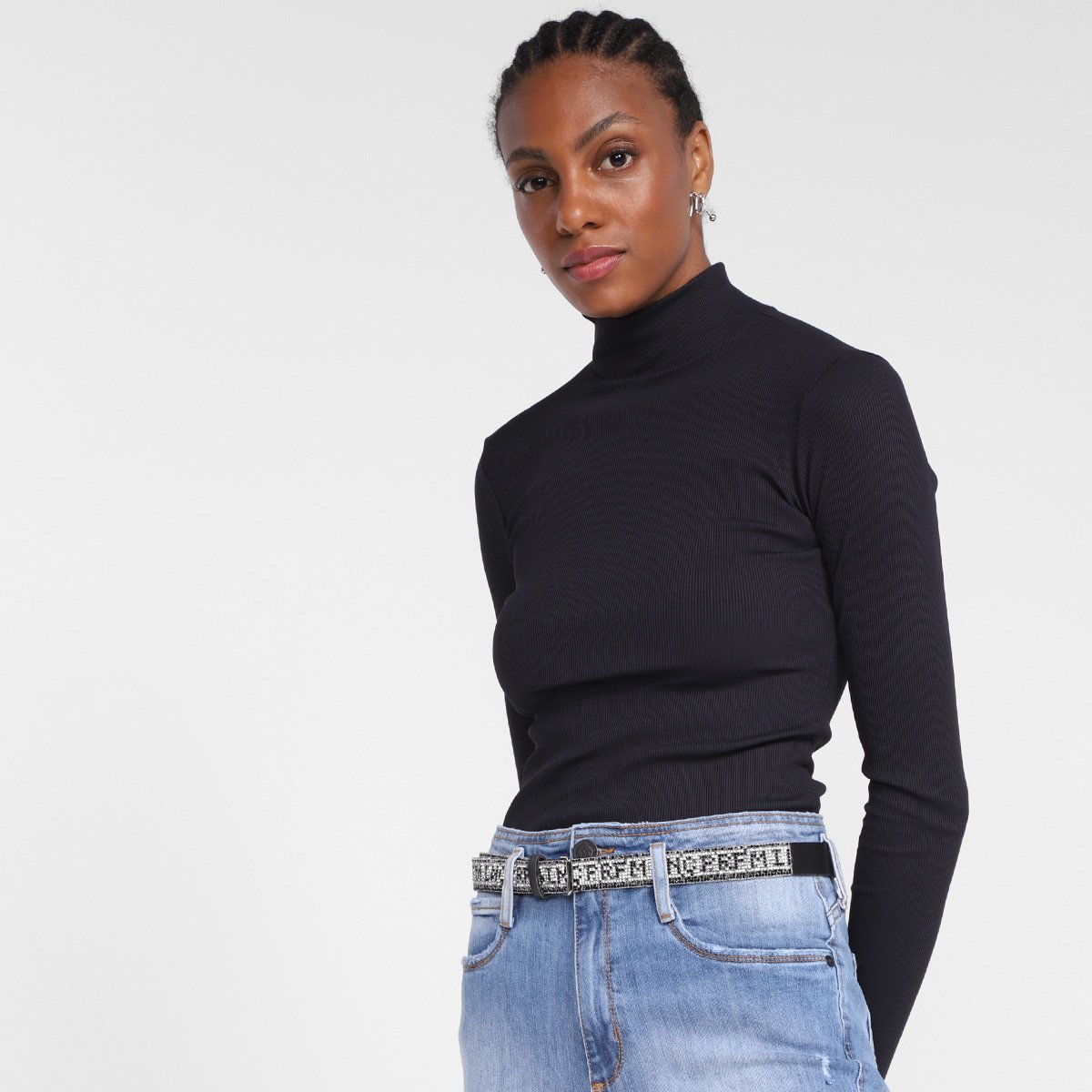 Blusa Lança Perfume Gola Alta Feminina - Preto Menor preço em Blusa Lança Perfume Gola Alta Feminina - Preto