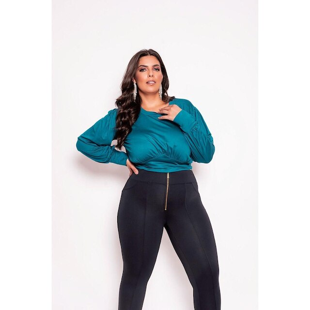 Blusa Plus Size Lisa Manga Longa