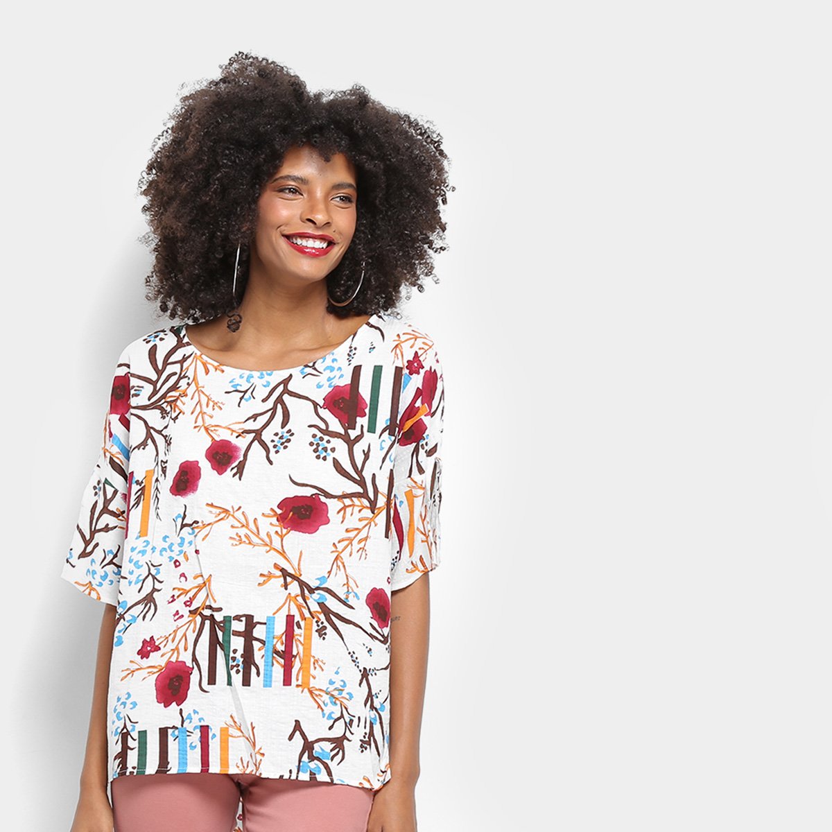 Blusa Top Moda Alongada Floral Feminina - Branco Menor preço em Blusa Top Moda Alongada Floral Feminina - Branco