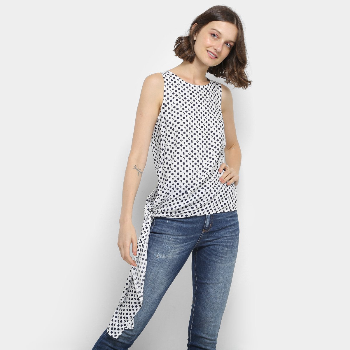 Blusa Top Moda Poá Laço Lateral Feminina - Branco Menor preço em Blusa Top Moda Poá Laço Lateral Feminina - Branco