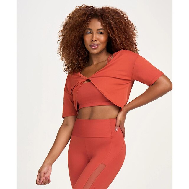 Blusa Tshirt Cropped Torcido Costas Academia Alto Giro