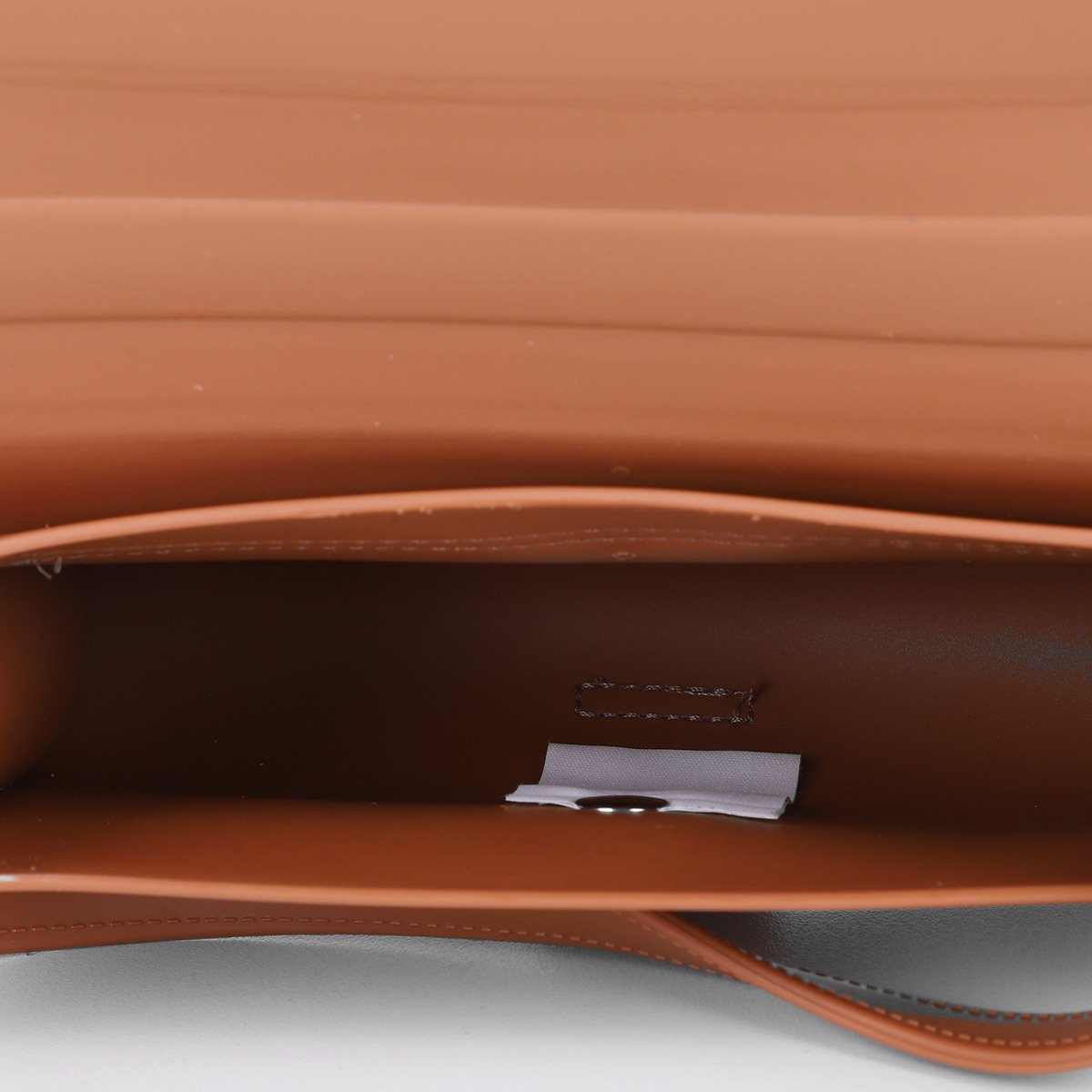 brown plastic bolsas