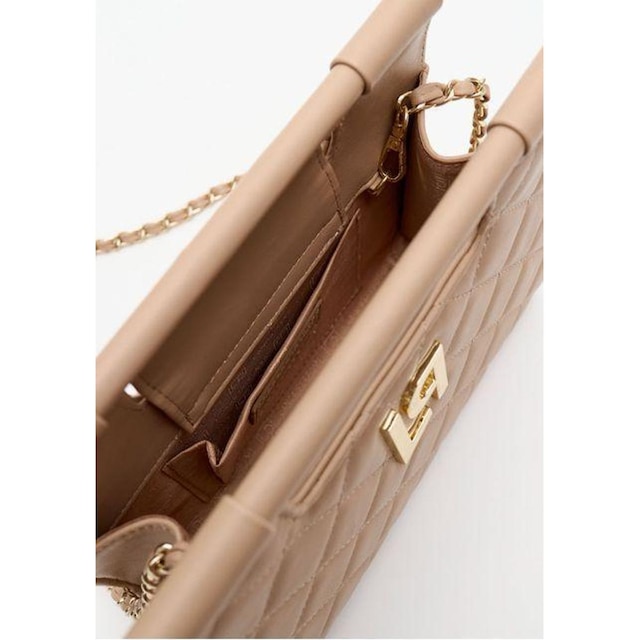 Bolsa Clutch Matelassê Com Logo