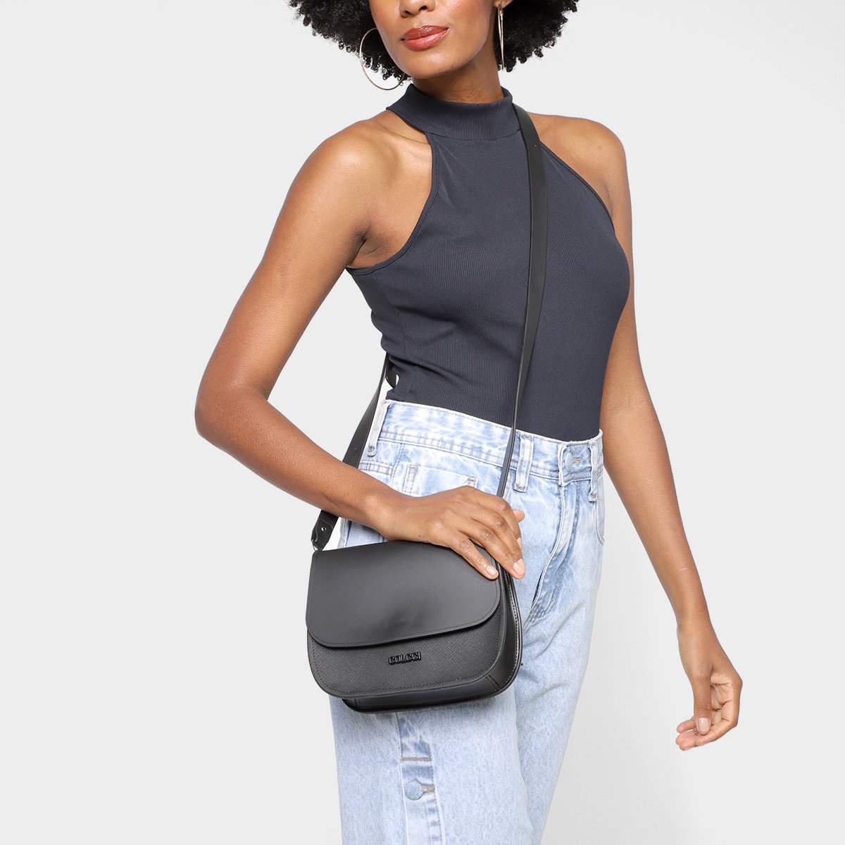 Bolsa Colcci Flap Lisa Feminina - Preto Menor preço em Bolsa Colcci Flap Lisa Feminina - Preto