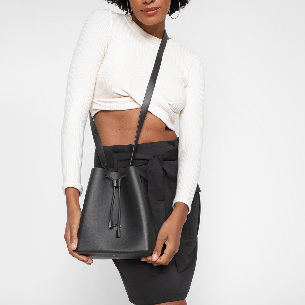 Bolsa Colcci Saco Feminina - Preto é ruim? Bolsa Colcci Saco Feminina - Preto é boa?