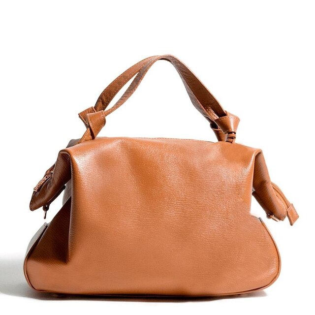 BOLSA FEMININA EM COURO ALÇA DE MÃO PRETA "LIGIA MIRANDA"