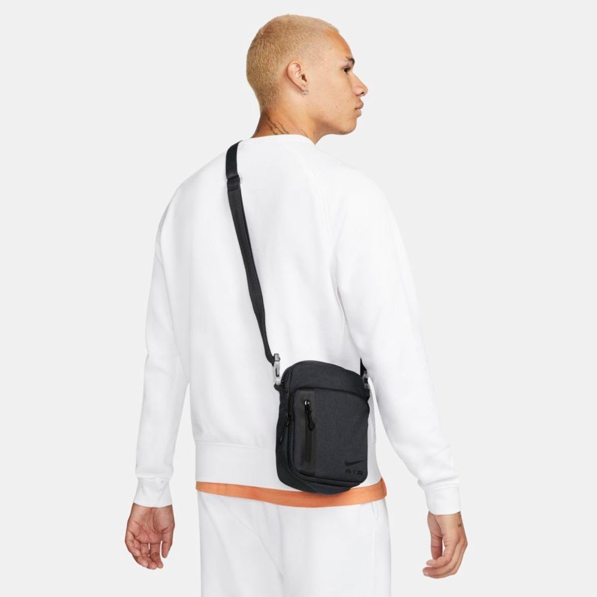 Bolsa Transversal Nike Elemental Premium Unissex - Cinza Menor preço em Bolsa Transversal Nike Elemental Premium Unissex - Cinza