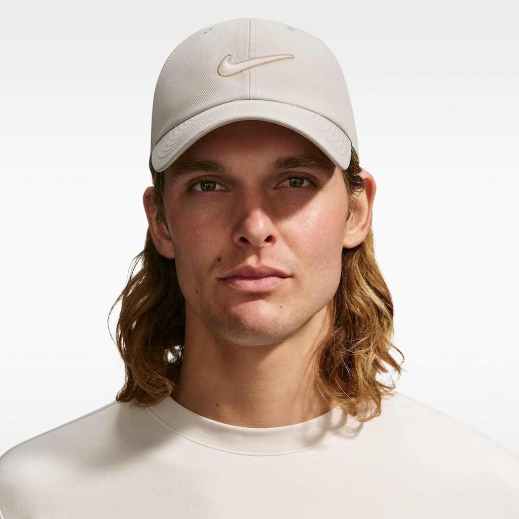 Boné Nike Club Aba Curva Swoosh