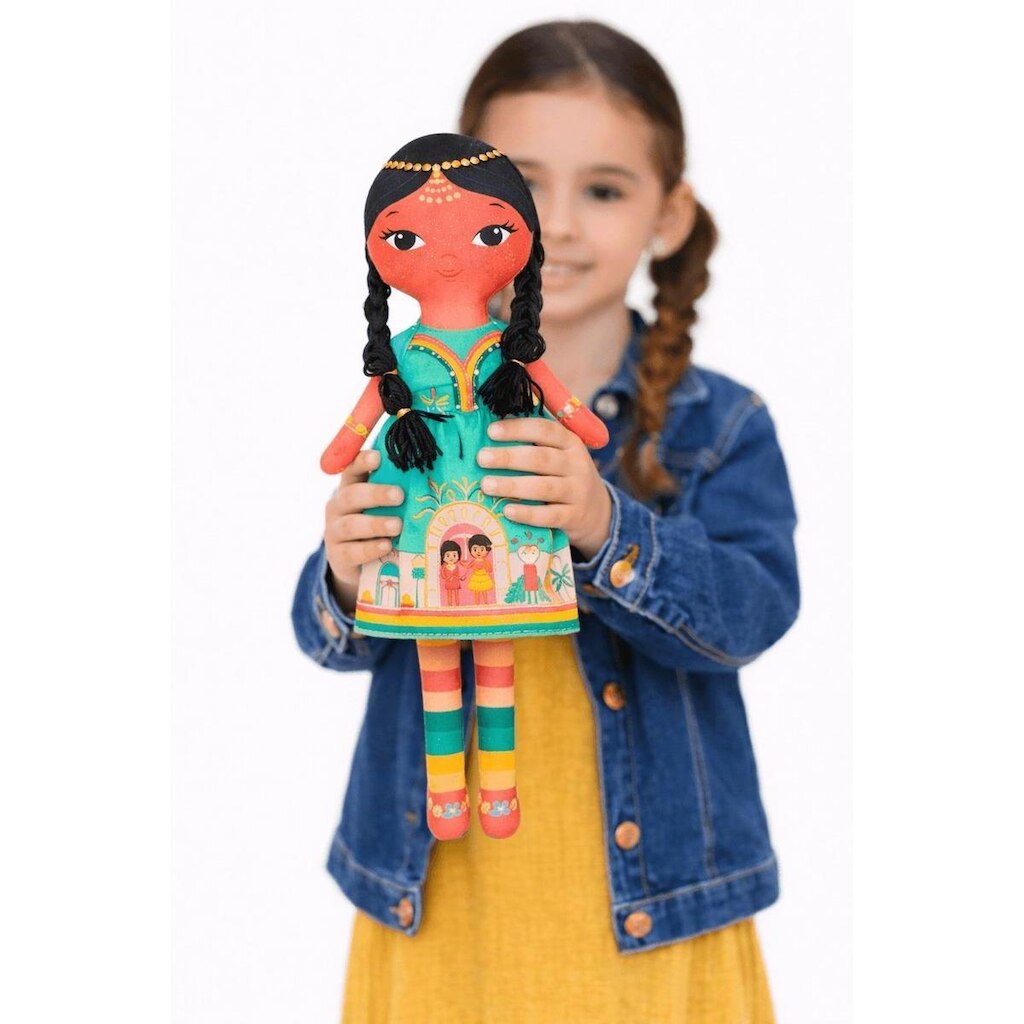 Boneca Almofada Infantil Castelos das Índias Alphabeto