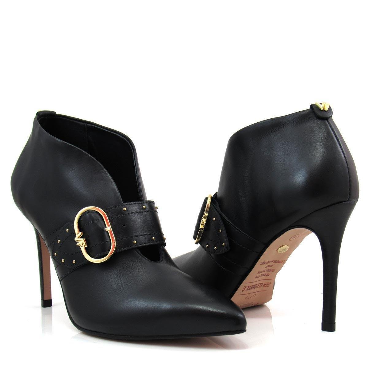 ankle boot fechado