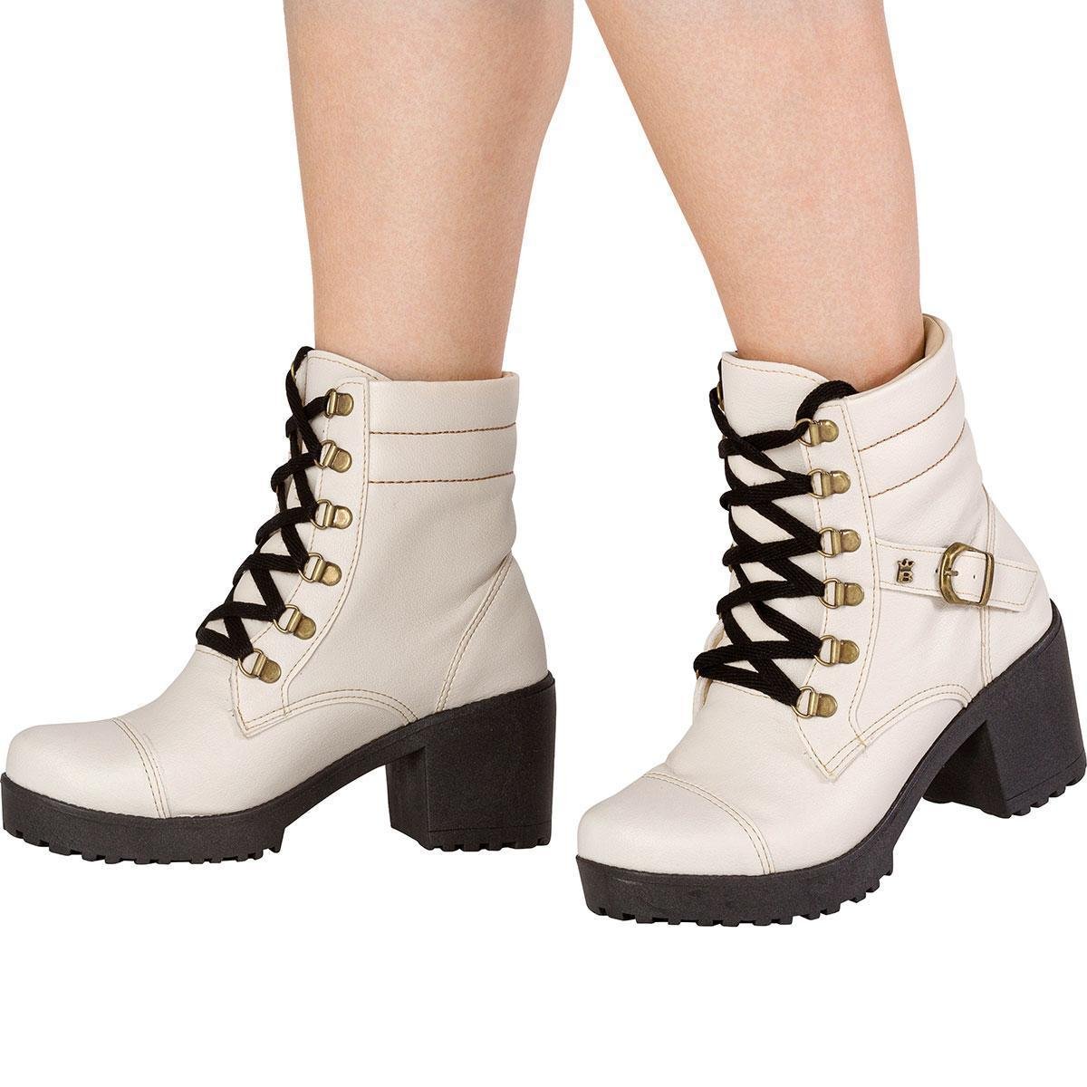 Bota Belelê Coturno Feminino Moda Blogueira - Off White Menor preço em Bota Belelê Coturno Feminino Moda Blogueira - Off White