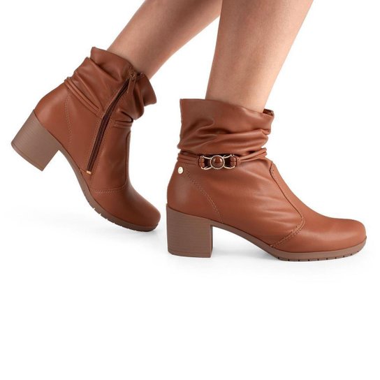 Bota Campesí de Cano Curto Feminina L9227