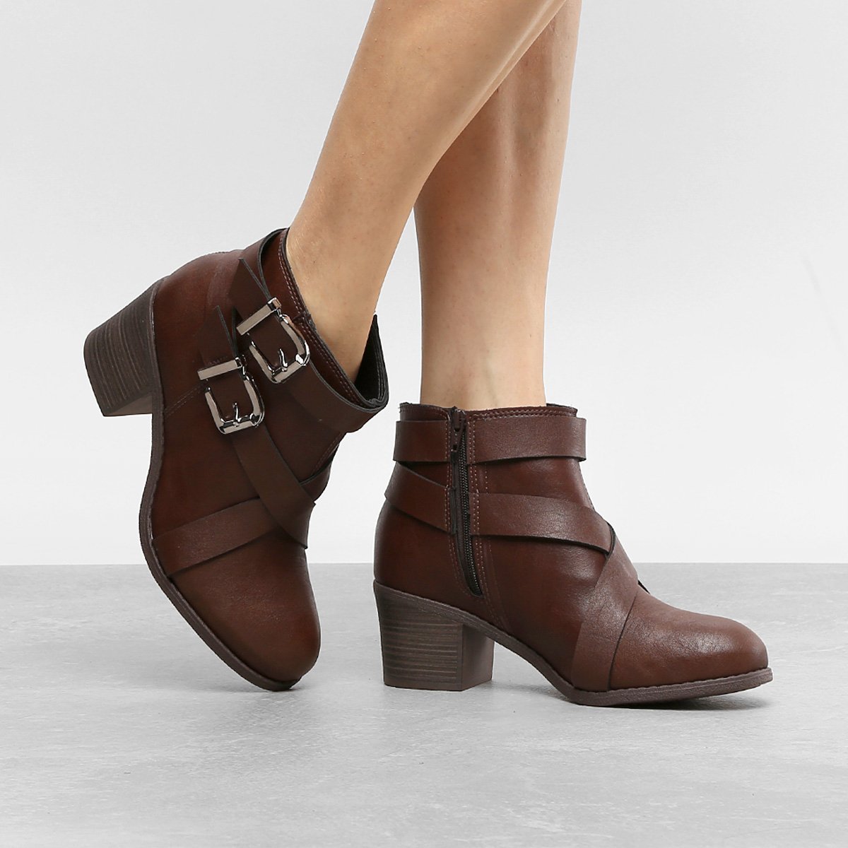 bota feminina cano curto tachas beira rio