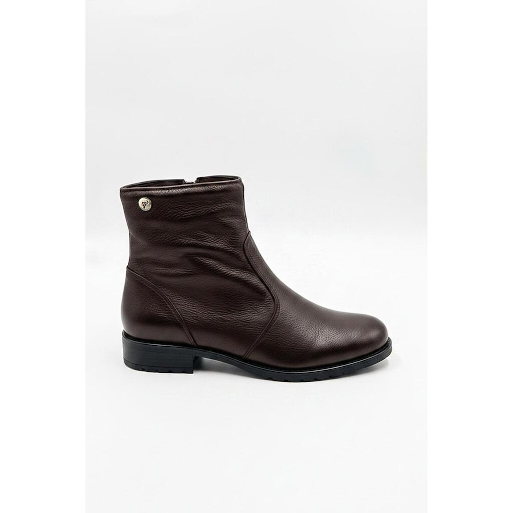 Bota cano curto em couro com zíper 0302