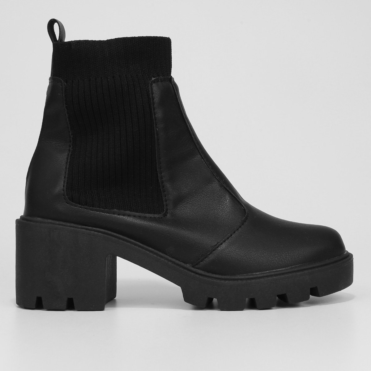 Bota Cano Curto Look Fashion Feminina - Preto Menor preço em Bota Cano Curto Look Fashion Feminina - Preto