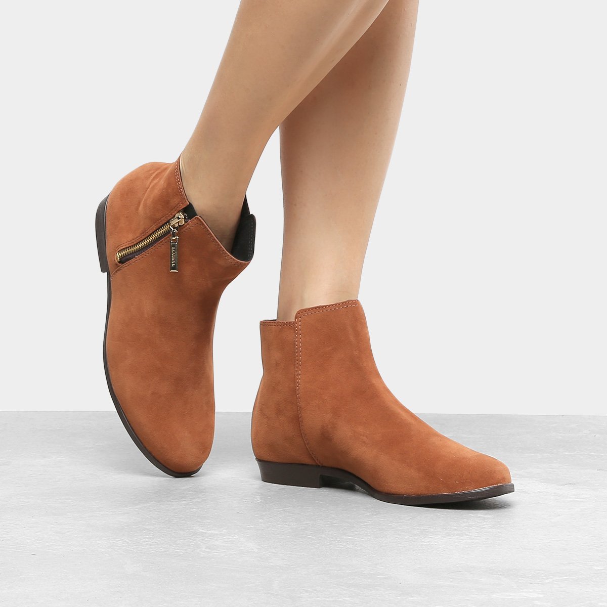 Bota Cano Curto Moleca Zíper Lateral Feminina Caramelo Menor