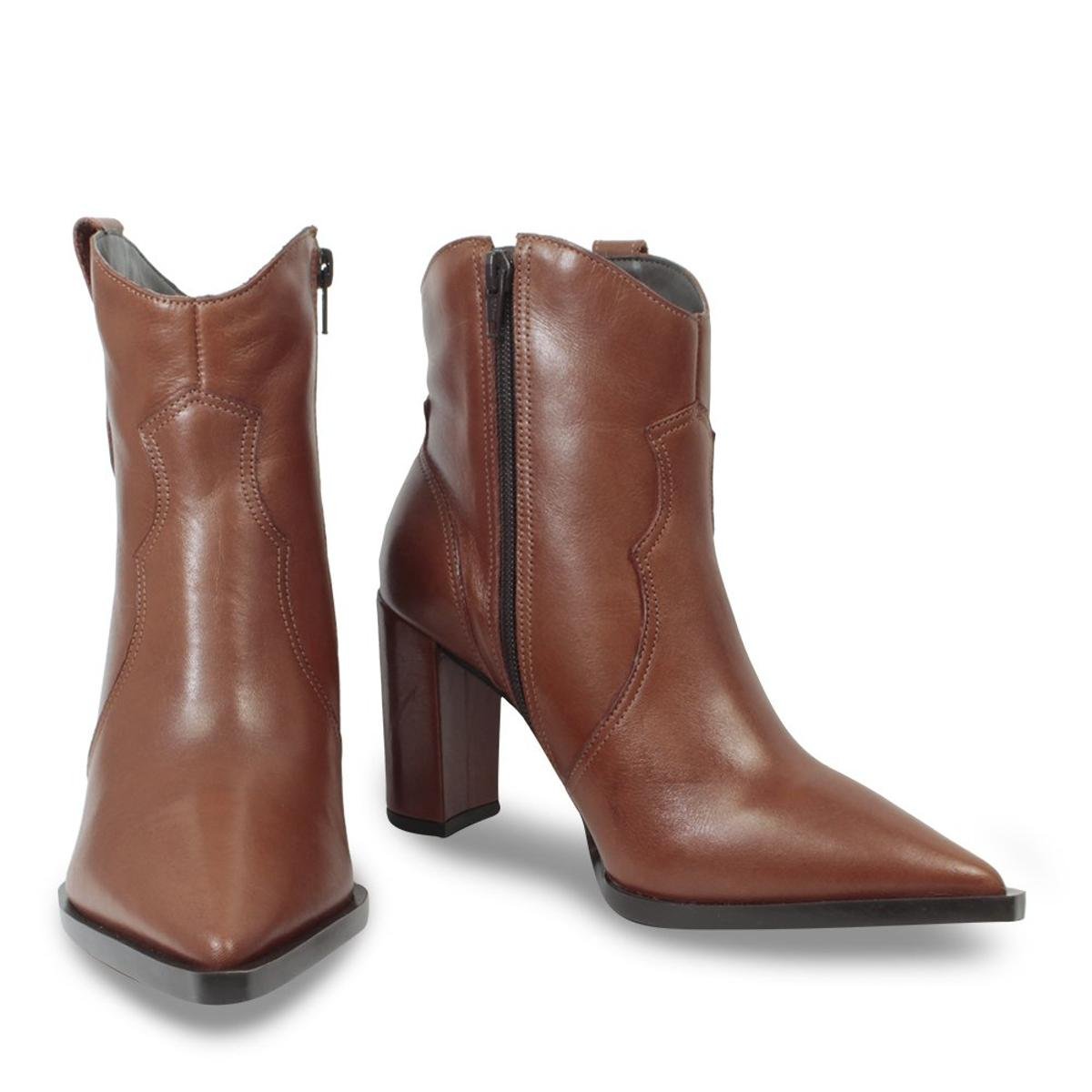 bota paro cano curto