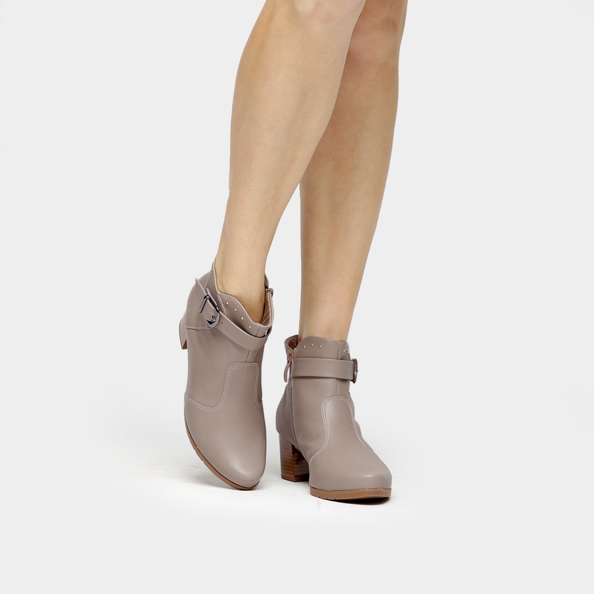 bota cano curto com fivela piccadilly