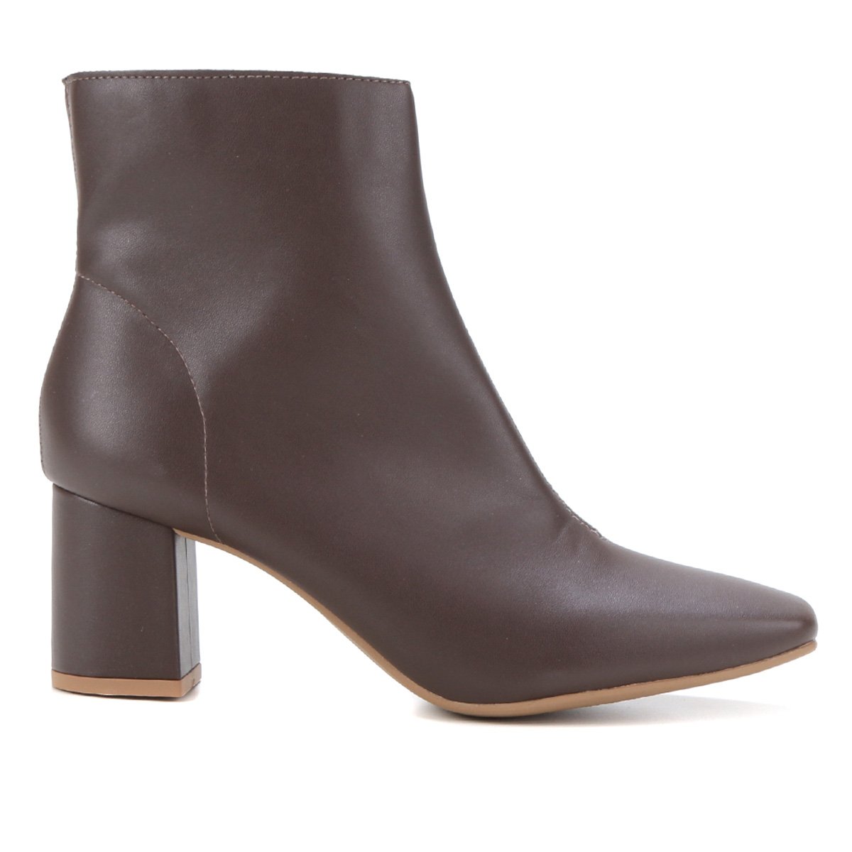 Bota Cano Curto Studio Ana Paula Salto Bloco Feminina - Marrom Menor preço em Bota Cano Curto Studio Ana Paula Salto Bloco Feminina - Marrom