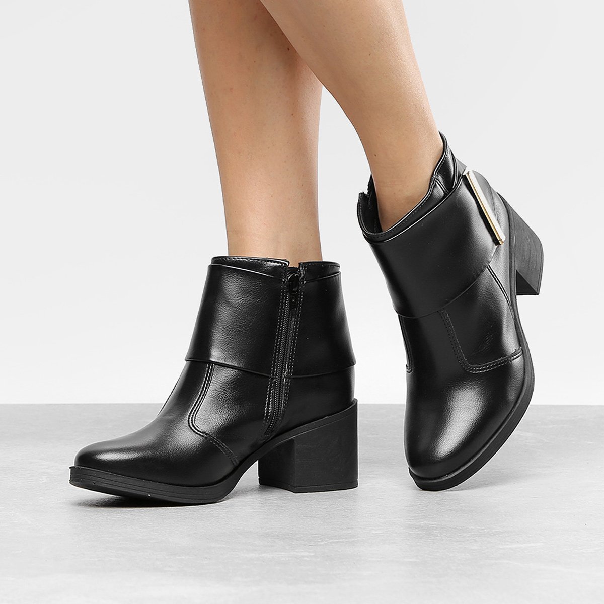 bota cano curto via uno com metal feminina