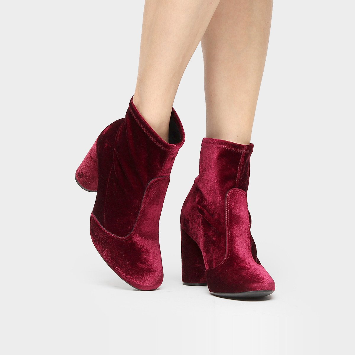 bota vizzano veludo vinho