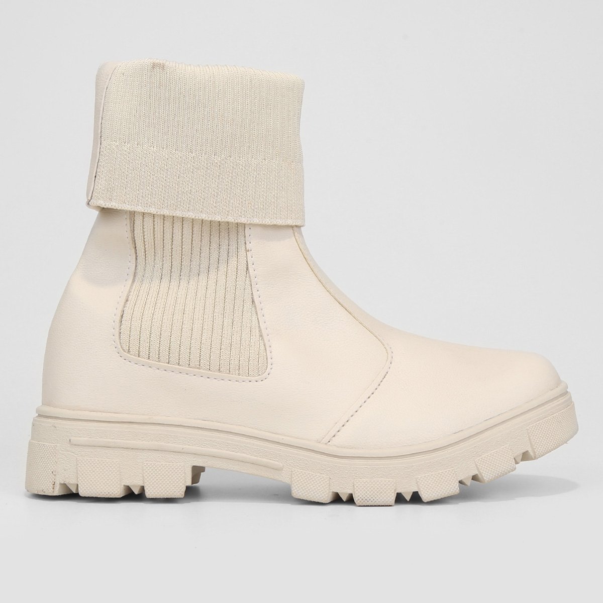 Bota Chelsea Look Fashion Tratorada Feminina - Off White é ruim? Bota Chelsea Look Fashion Tratorada Feminina - Off White é boa?
