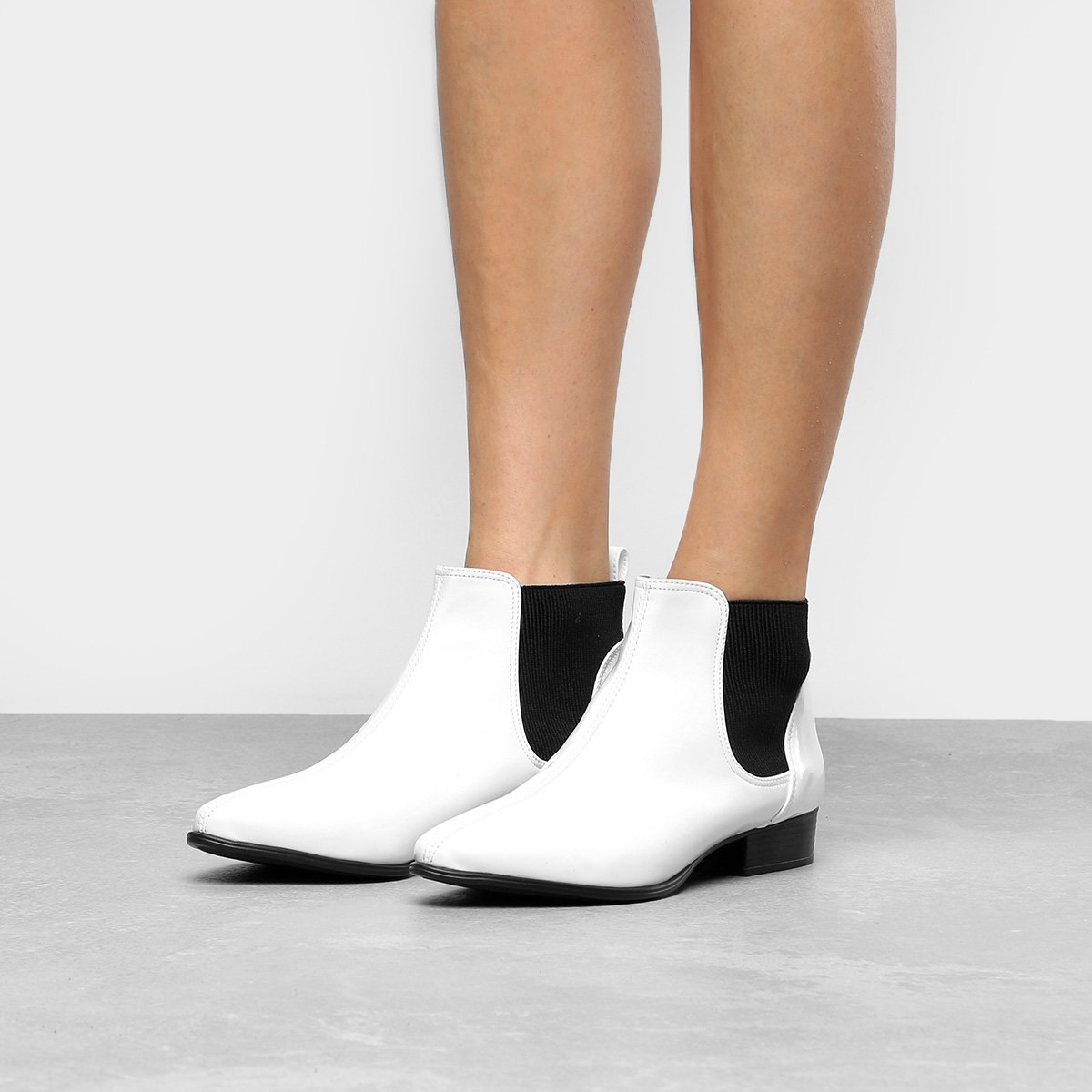 bota chelsea via uno