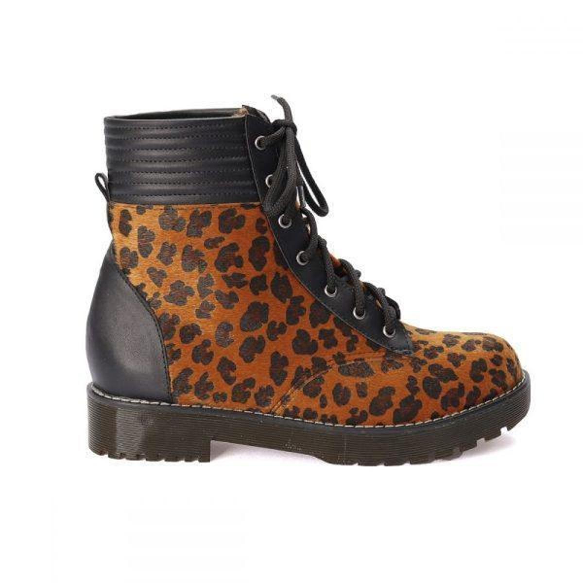 bota coturno animal print