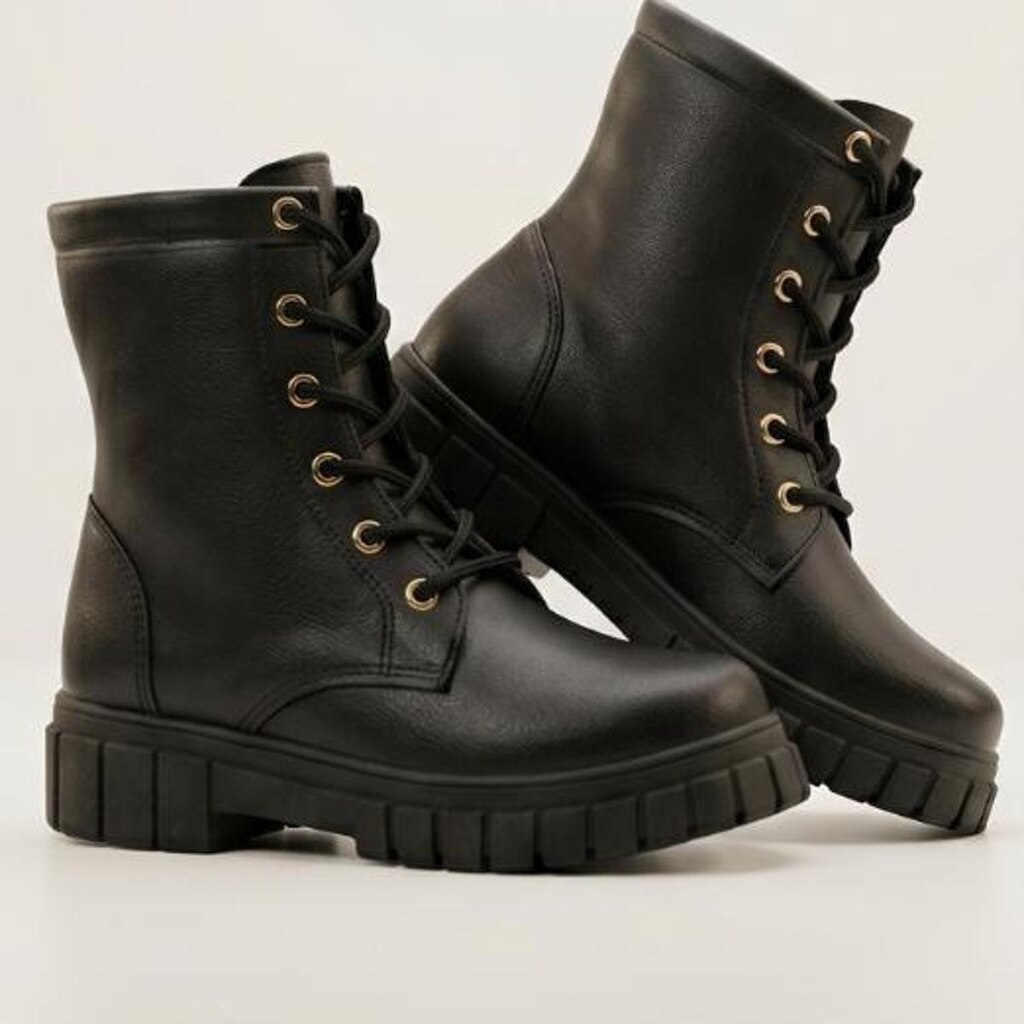 Bota Coturno Cano Curto Tratorado Preto com zíper