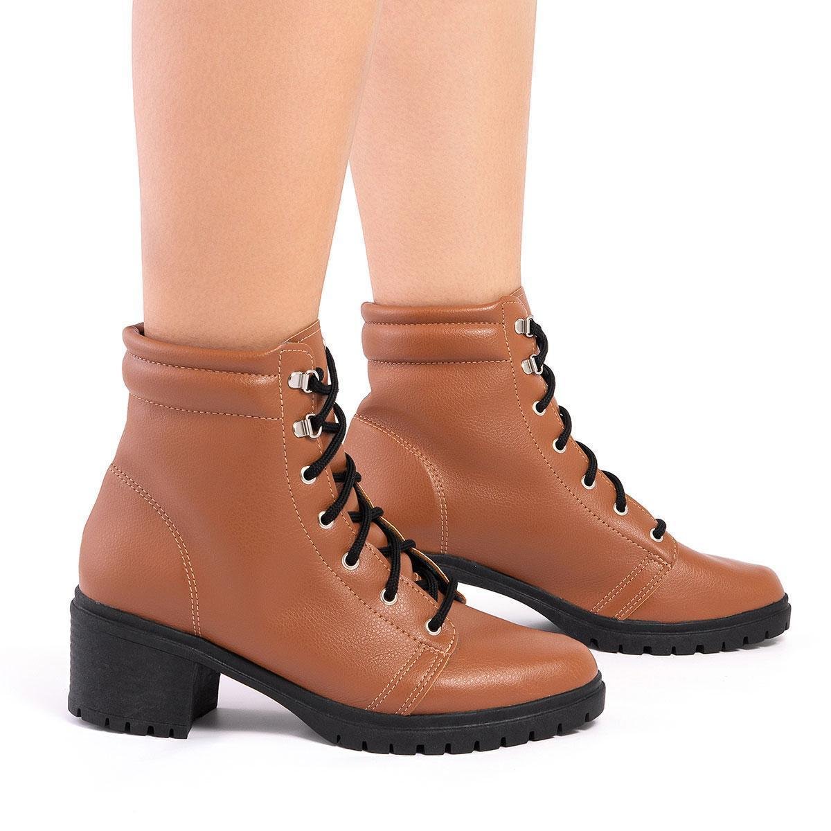 Bota Coturno Feminina Cano Baixo Tratorada Salto Confort Menor preço em Bota Coturno Feminina Cano Baixo Tratorada Salto Confort