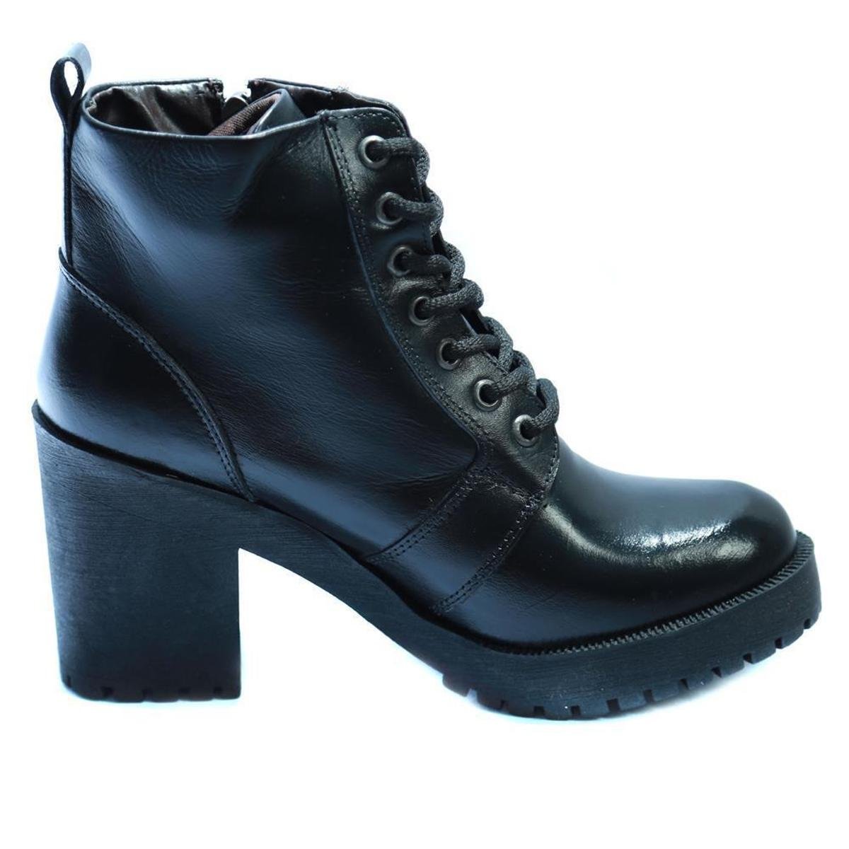 Bota Coturno Feminina Couro Tratorada Salto Grosso Cano Curto Casual - Preto Menor preço em Bota Coturno Feminina Couro Tratorada Salto Grosso Cano Curto Casual - Preto