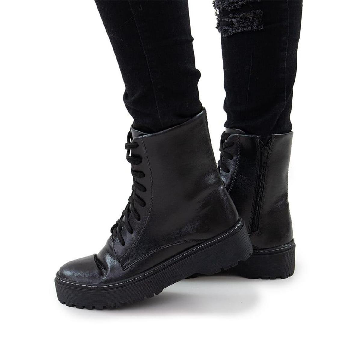 Bota Coturno Feminina Plataforma Tratorada Blogueira Fosco - Preto Menor preço em Bota Coturno Feminina Plataforma Tratorada Blogueira Fosco - Preto