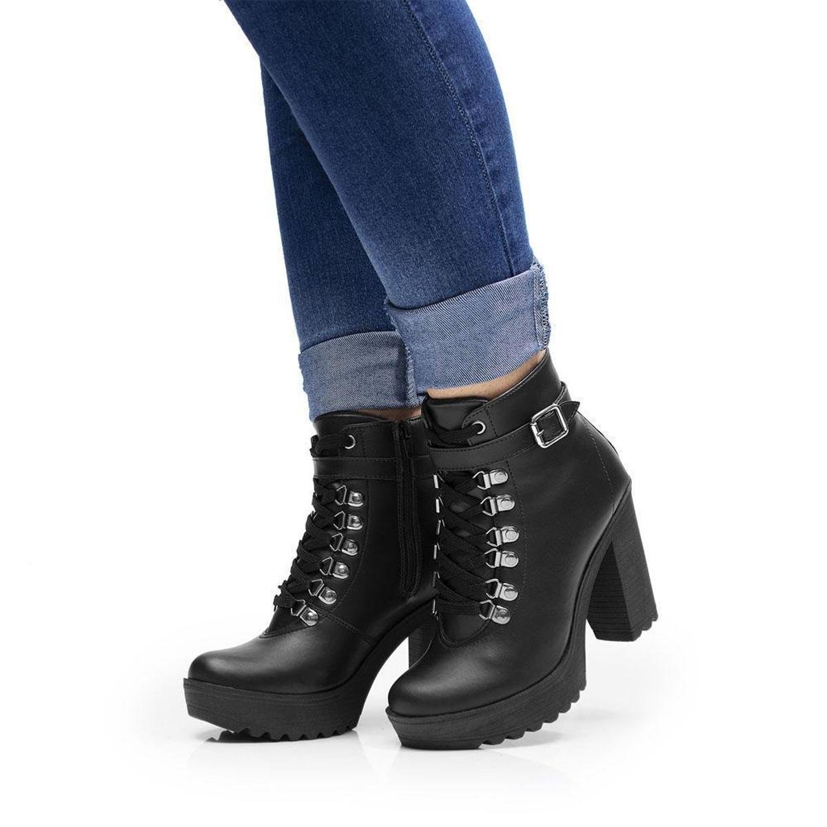 Bota Coturno Feminino Salto Alto Cadarço Cano Médio Preto - Preto Menor preço em Bota Coturno Feminino Salto Alto Cadarço Cano Médio Preto - Preto
