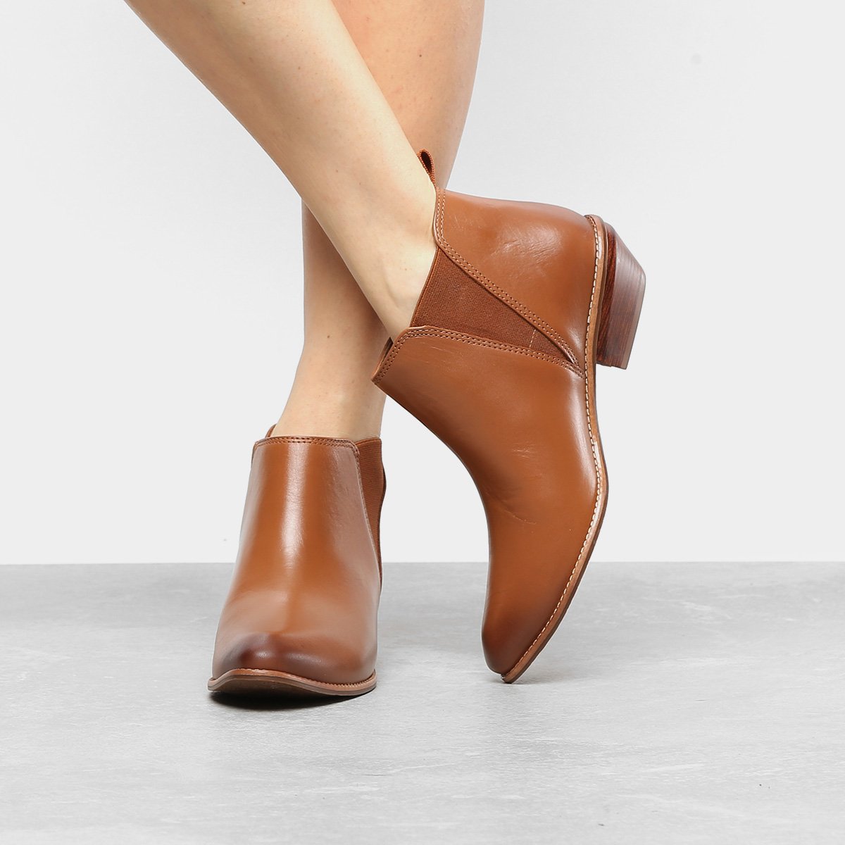 Compre Bota Couro Cano Curto Capodarte Elástico Online