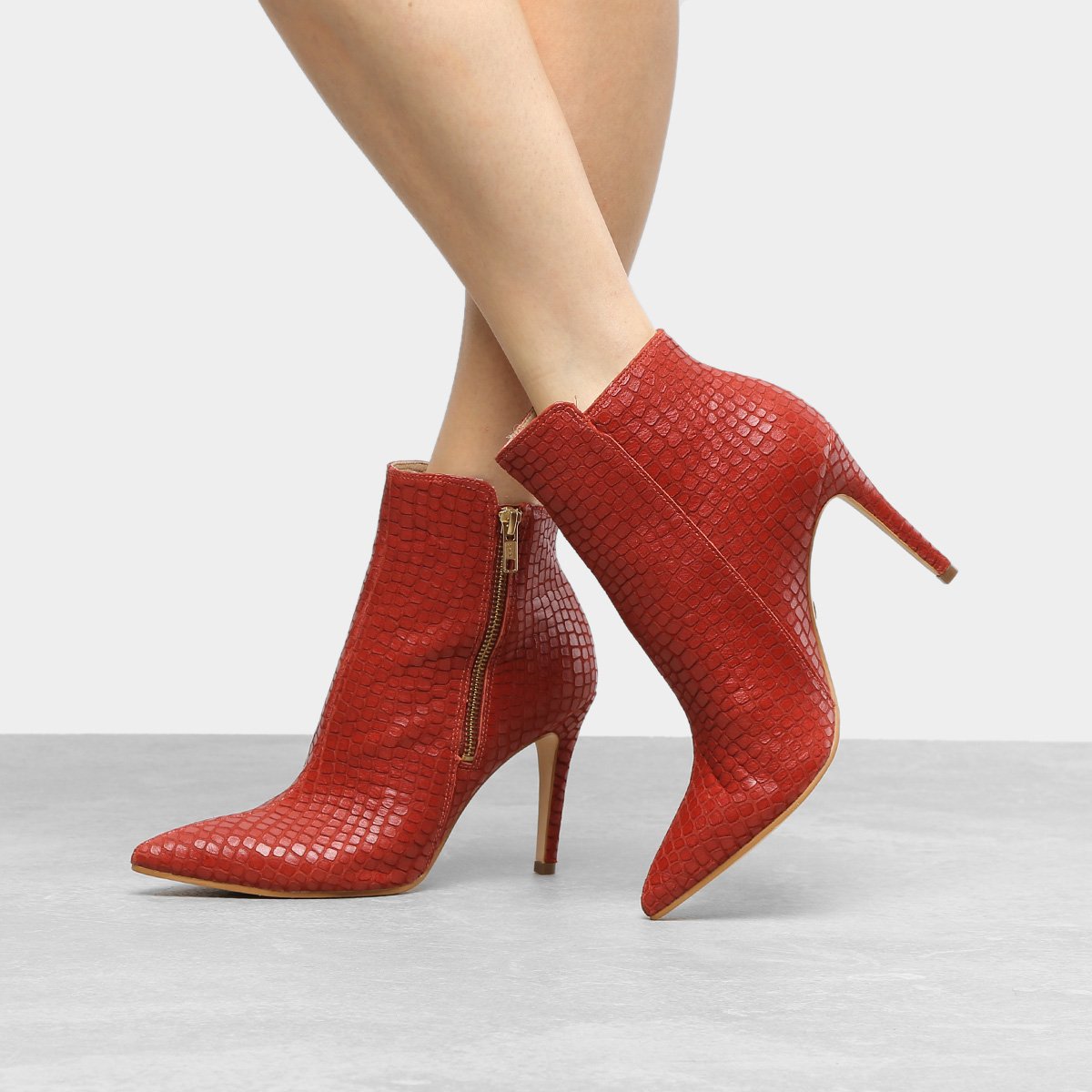 bota vermelha jorge bischoff