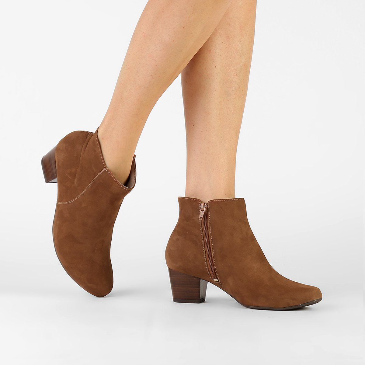 Bota Couro Cano Curto Usaflex Salto Grosso Feminina - Marrom | Zattini