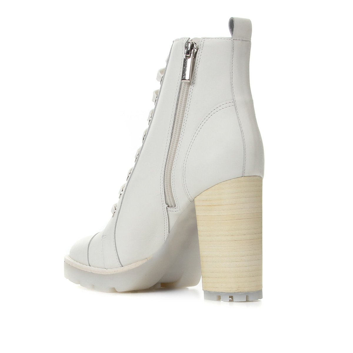 bota tratorada carrano