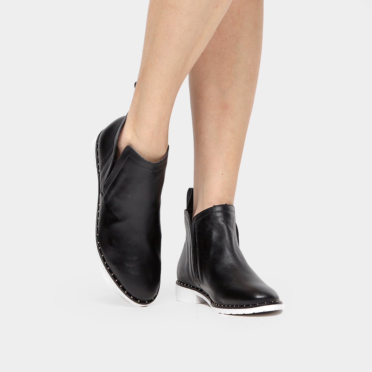 Bota Couro Chelsea Shoestock Sola Branca Feminina - Preto | Zattini