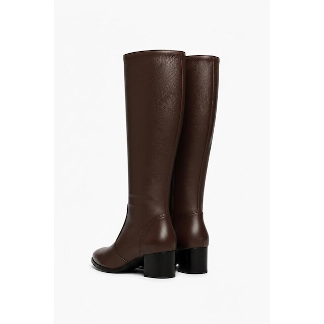 Bota em couro feminina cano longo com salto 025