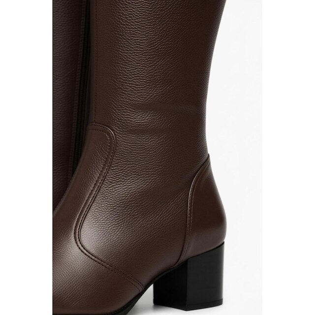Bota em couro feminina cano longo com salto 025