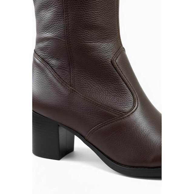 Bota em couro feminina cano longo salto médio 0280