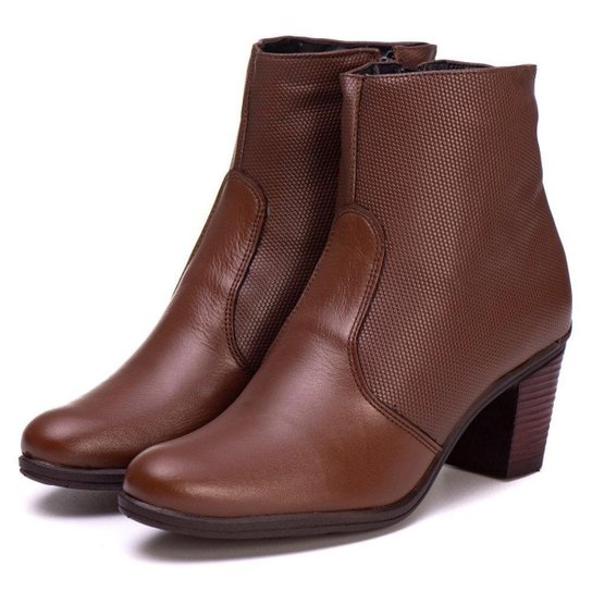 Bota Feminina Cano Médio Couro Legitimo Salto