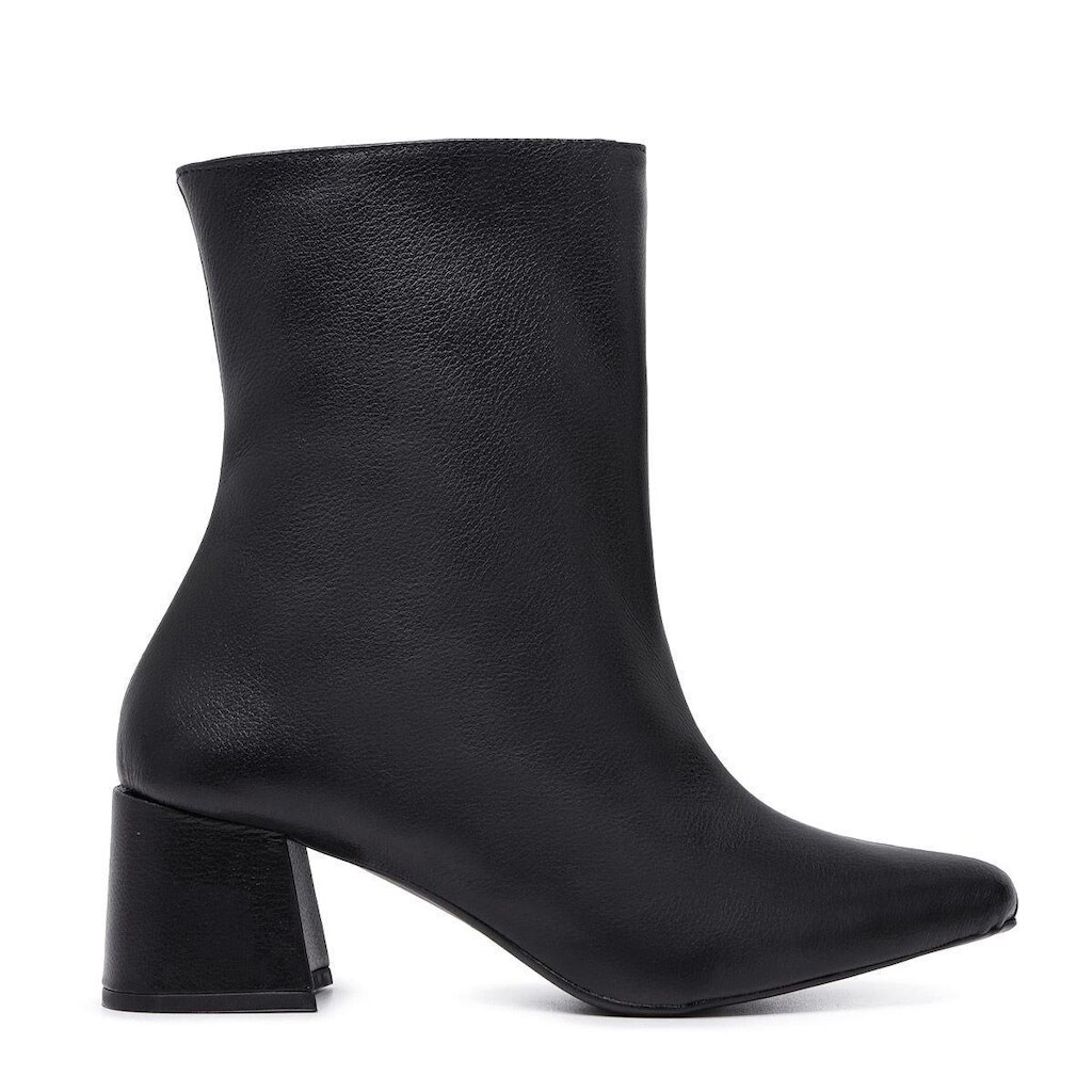 Bota Feminina Leruchel Bico Fino Couro Lisa Preto