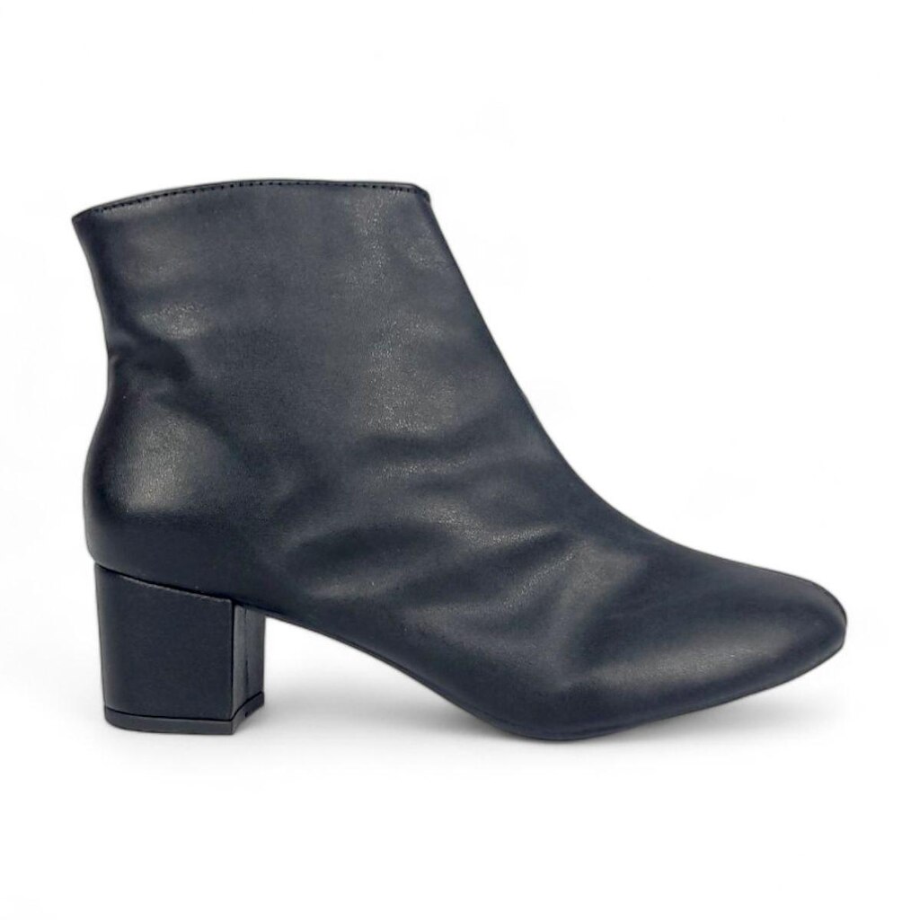 Bota Feminina Preta Cano Curto Salto Baixo