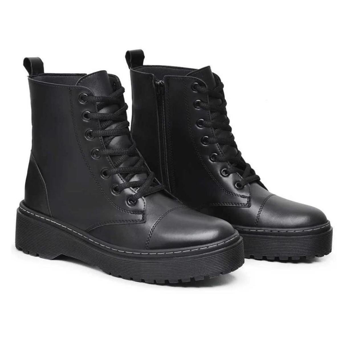 Bota Feminina Tratorada Cano Curto Preta Botinha Coturno Couro Menor preço em Bota Feminina Tratorada Cano Curto Preta Botinha Coturno Couro