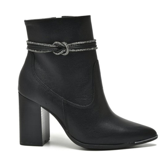 BOTA FEMININA VIA MARTE PRETA 071 001 01 Via Marte Zattini